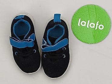 second hand clothes in bulk: Buty sportowe 22, Używany — 2