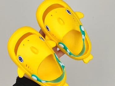 kapcie z profilowana wkladka: Klapki 16, Używany — 5