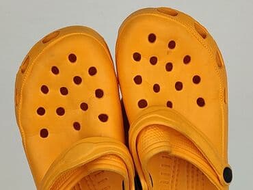 Sandały i klapki: Crocs, Sandały damskie, 38, stan - Dobry — 4
