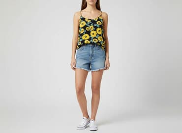 top z kwiatem 3d: Top damski, rozmiar S — 6