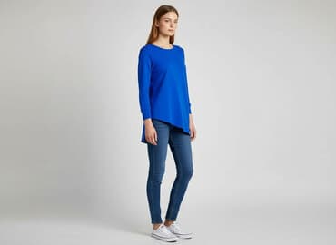 koszula bluza z kapturem: Bluza damska
, rozmiar S — 6