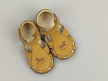 czapka willi: Sandałki Emel Roczki, 23, Używany — 1