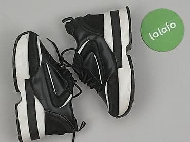 w.klapkach tekst: Sneakersy damskie, rozmiar 38 — 4