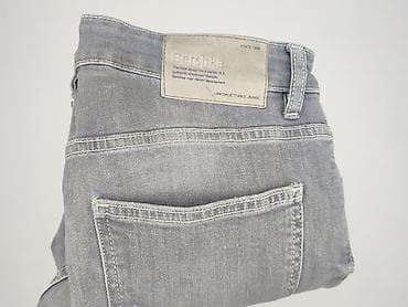 pull and bear dzwony: Bershka, Jeansy dla mężczyzn, rozmiar M — 5