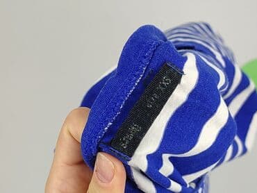 obcisły t shirt damski: T-shirt damski, rozmiar S — 4