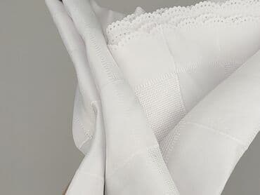 elegancka pościel: Obrus 124 x 156, kolor - Biały, stan - Bardzo dobry — 4