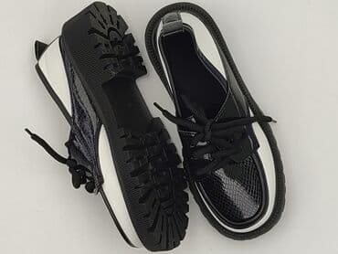 buty na platformie ccc: Półbuty damskie, rozmiar 39 — 1