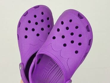 sandały zakryte pięty i palce: Klapki Crocs, 15 i mniejsze, Używany — 5