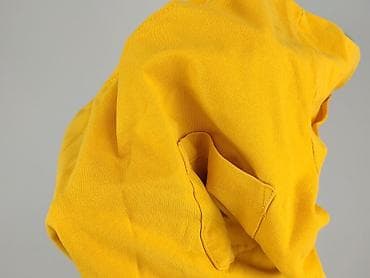 c: Carry, Футболка жіноча, розмір M — 6