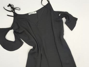 One, Women's blouse, size S