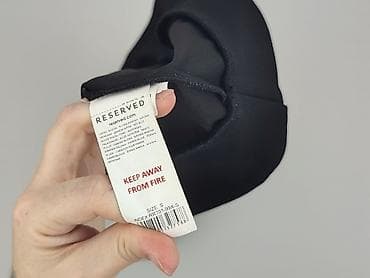 czarna bluza reserved: Bluzka damska, rozmiar S — 4