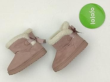 ubrania c a: Buciki niemowlęce, 23, stan - Bardzo dobry — 3