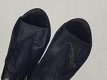keen 36: Sandały damskie, rozmiar 36 — 8