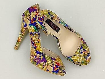 nike 38.5: Flat shoes for women, size 38 — 1