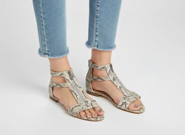 sandały na słupku i platformie ccc: Лофери та туфлі жіночі, розмір 39 — 1