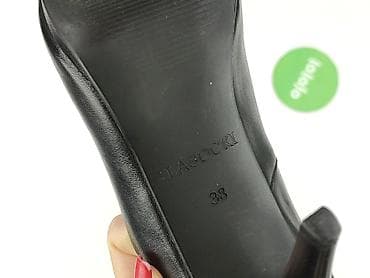 crocs: Flat shoes for women, size 38 — 6