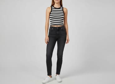 Women`s T-shirt, size XS