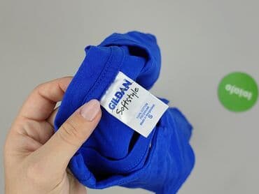 superior t shirt: Gildan, T-shirt for men, size S — 4