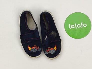 lekkie buty dziecięce: Slippers 27, Used — 3