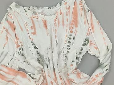 oversized tshirt h: Women's blouse, size XL — 1