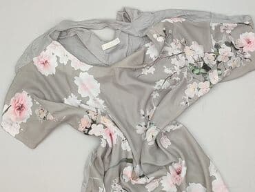 bluzki z krótkim rękawem plus size: T-shirt damski, rozmiar S — 2