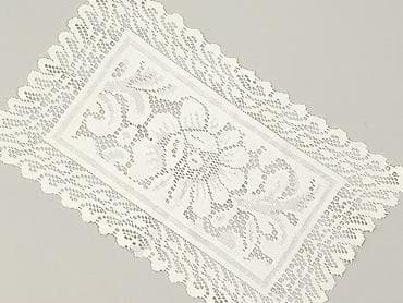 Artykuły papiernicze: Serwetka 46 x 29, kolor - Biały, stan - Idealny — 1