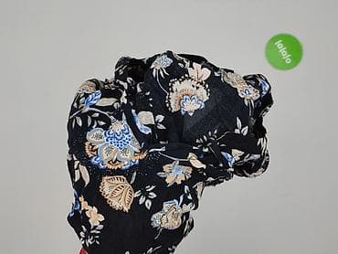 Ubrania damskie: Bluzka damska, rozmiar M — 5