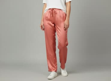 hello kitty spodnie od piżamy: Spodnie materiałowe damskie, rozmiar M — 6