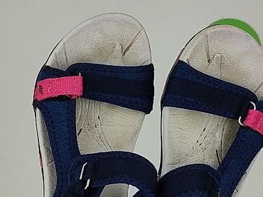 w klapkach chomikuj: 4F, Sandały damskie, rozmiar 35 — 5