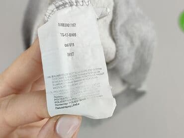 ubrania review: Women`s sweatshirt, size M — 6