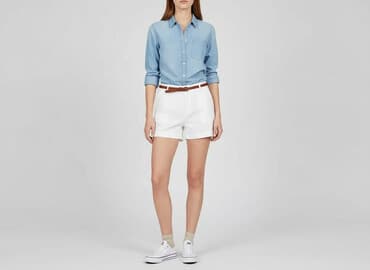 białe krótkie spodenki: Szorty damskie, rozmiar S — 1