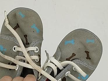free items: Półbuty 24, Używany — 5