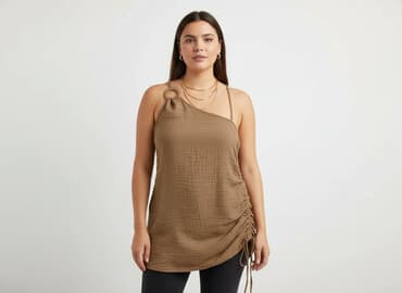 pretty one bluzki wyprzedaż: PrettyLittleThing, Women`s T-shirt, size 2XL — 1