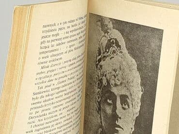 Książki: Książka, gatunek - Literatura faktu, stan - Idealny — 3