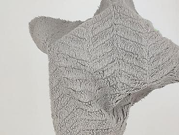 second hand item: Koc 41 x 41, kolor - Szary, stan - Dobry — 4