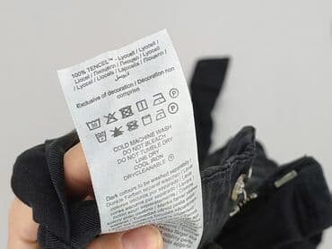 krótkie spodenki i nogi z cellulitem: Vero Moda, Szorty damskie, rozmiar M — 5