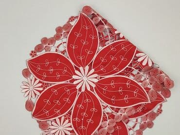 Obrus 82 x 37, kolor - Czerwony, stan - Idealny