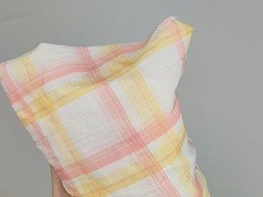 pull and bear cargo: Women`s shirt, size 3XL — 6