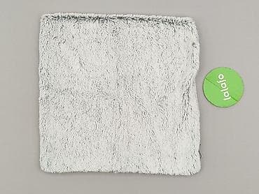 jaki materiał: Szara, miękka ściereczka z mikrofibry - Materiał: gęsta, puszysta — 2