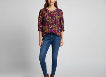 bluzka damska z nadrukiem: Жіноча блуза, розмір L — 1