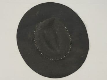 Hat, Female, condition - Good