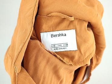 pull and bear bomberka: Bershka, Women`s coat, size S — 4