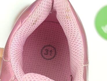 buty z hello kitty na wysokiej podeszwie: Buty sportowe 31, Używany — 6