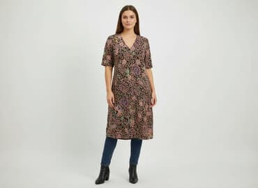 sukienki dla dojrzałych pań: Sukienka damska, rozmiar S — 6