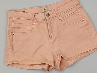 pull and bear obuwie: Bershka, Shorts for women, size S — 1