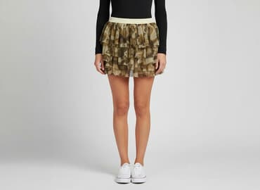 kamera pod spódnicą: Women`s skirt, size L — 1