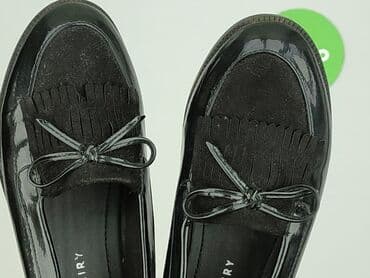 crocs: Лофери та туфлі жіночі, розмір 37 — 8