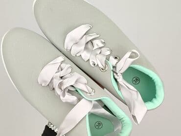 czarna sukienka i białe trampki: Sneakersy damskie, rozmiar 38 — 6