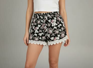 krótkie spodenki z koronką: Szorty damskie, rozmiar S — 1