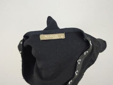 Women`s dress, size One size — 4